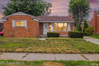 8363 Darlene Street, Warren, MI 48093