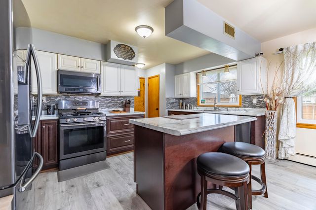 5509 Van Buren Street, Merrillville, IN 46410