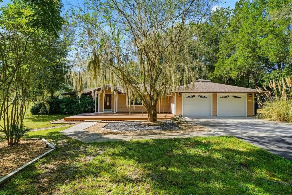 22063 LAKE LINDSEY ROAD, Brooksville, FL 34601