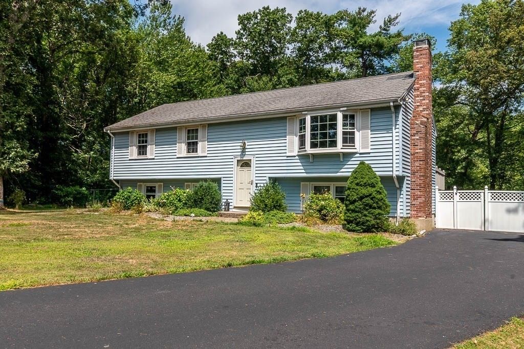 26 Pinto Way, Mansfield, MA 02048