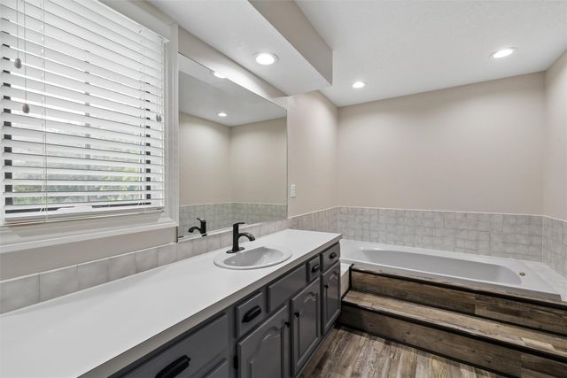 809 58th Street, West Des Moines, IA 50266