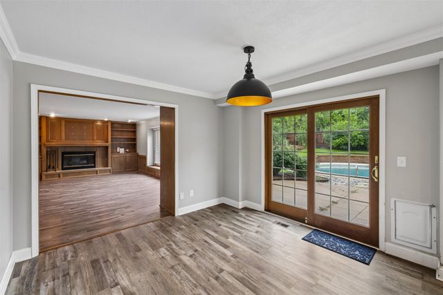 809 58th Street, West Des Moines, IA 50266