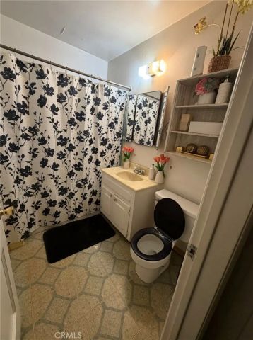 8516 Lyndora, Downey, CA 90242