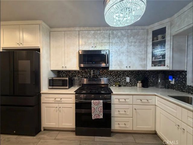 8516 Lyndora, Downey, CA 90242