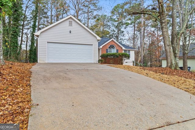 401 Streamview Lane, Stockbridge, GA 30281
