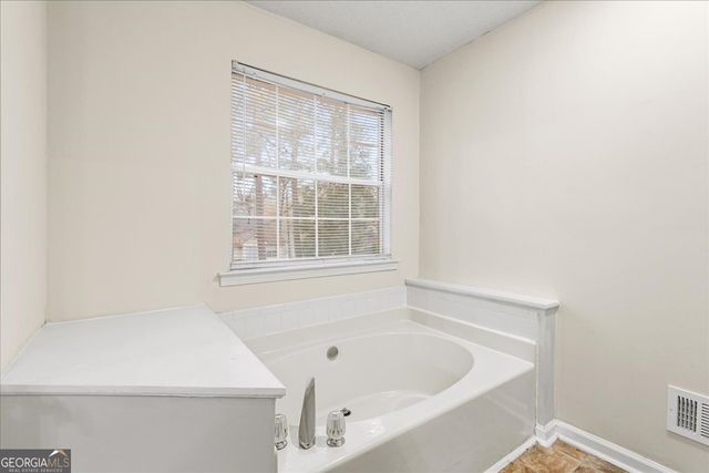 401 Streamview Lane, Stockbridge, GA 30281