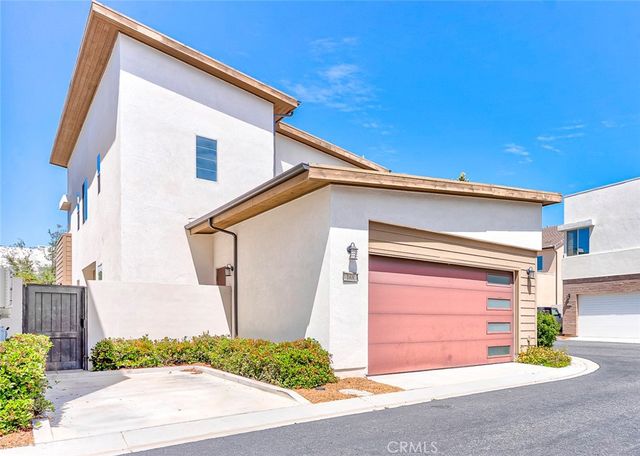 168 Scale, Irvine, CA 92618