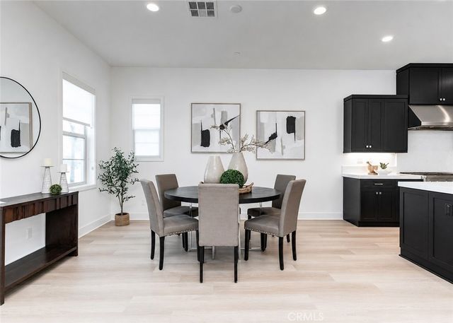 168 Scale, Irvine, CA 92618