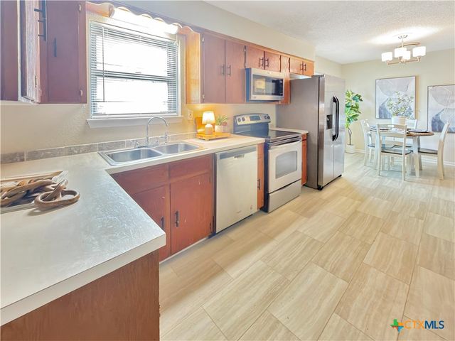 701 S 19th Street, Copperas Cove, TX 76522