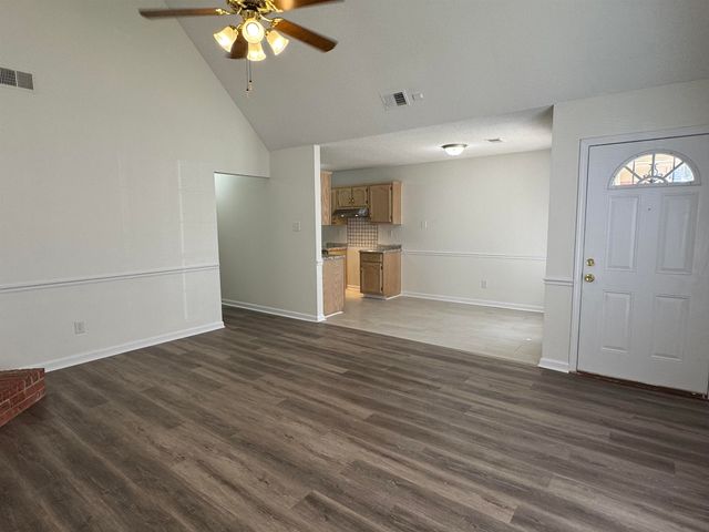 4214 MEADOW VALLEY DR E, Memphis, TN 38141