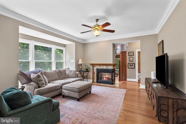 214 WESTMONT AVE, Haddonfield, NJ 08033