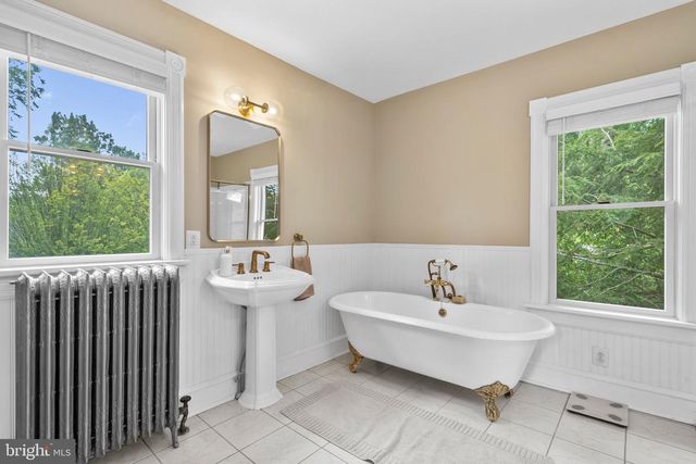 214 WESTMONT AVE, Haddonfield, NJ 08033