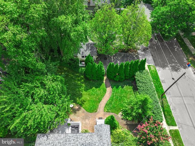 214 WESTMONT AVE, Haddonfield, NJ 08033