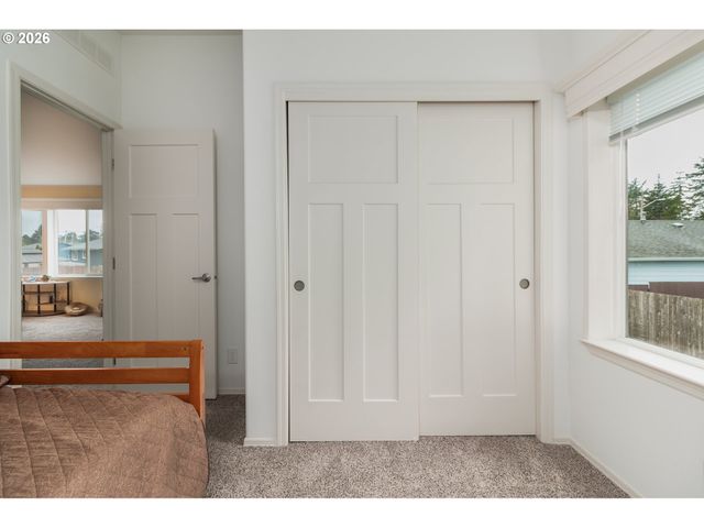 6269 Sw JETTY Ave, Lincoln City, OR 97367