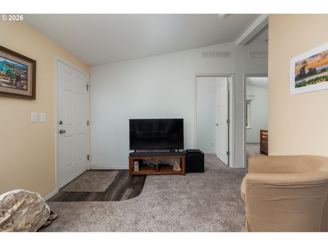 6269 Sw JETTY Ave, Lincoln City, OR 97367