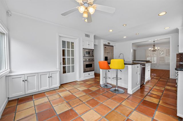 2127 Milford Street, Houston, TX 77098