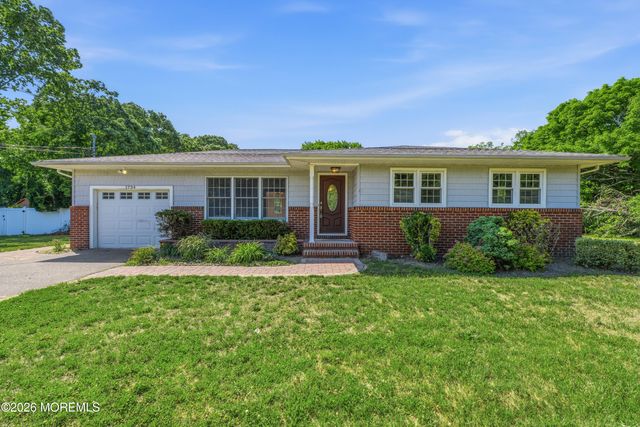 1734 New Hampshire Avenue, Toms River, NJ 08755