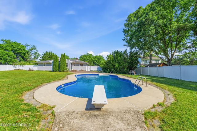 1734 New Hampshire Avenue, Toms River, NJ 08755