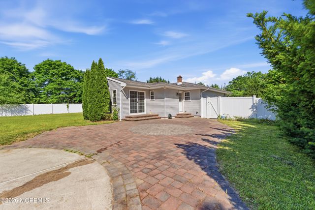 1734 New Hampshire Avenue, Toms River, NJ 08755
