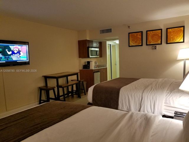 19201 Collins Avenue 429, Sunny Isles Beach, FL 33160