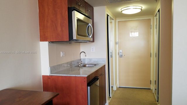 19201 Collins Avenue 429, Sunny Isles Beach, FL 33160