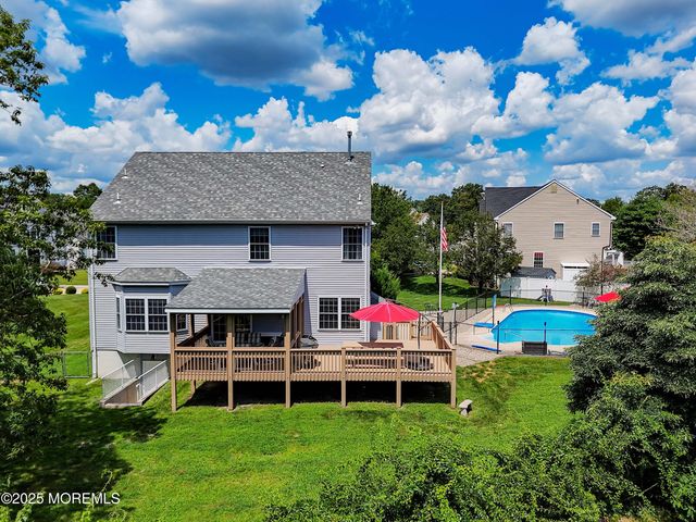 5 Overlook Court, Bayville, NJ 08721