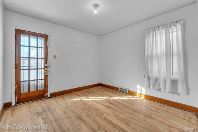 13991 Whitcomb Street, Detroit, MI 48227