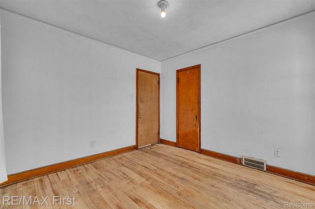 13991 Whitcomb Street, Detroit, MI 48227