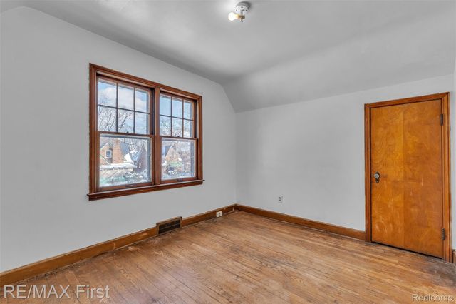 13991 Whitcomb Street, Detroit, MI 48227