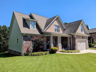 1225 Dreamcatcher Way, Hixson, TN 37343