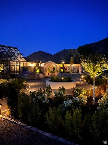 684 LOOKOUT POINT DR, Mapleton, UT 84664