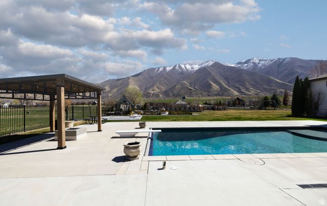 684 LOOKOUT POINT DR, Mapleton, UT 84664