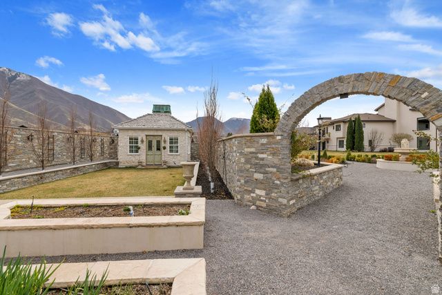 684 LOOKOUT POINT DR, Mapleton, UT 84664