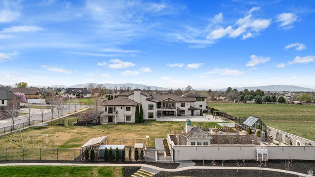 684 LOOKOUT POINT DR, Mapleton, UT 84664