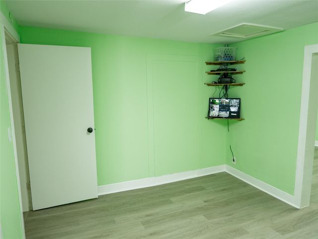 312 W Jefferson Avenue, Port O Connor, TX 77982