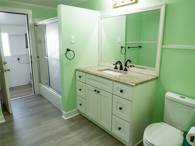 312 W Jefferson Avenue, Port O Connor, TX 77982