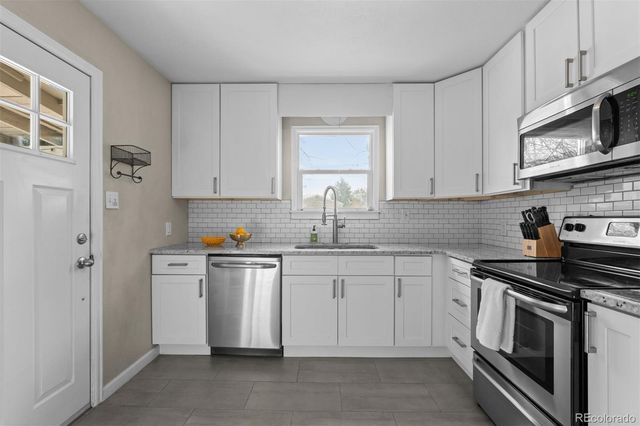 1920 Elmira Street, Aurora, CO 80010