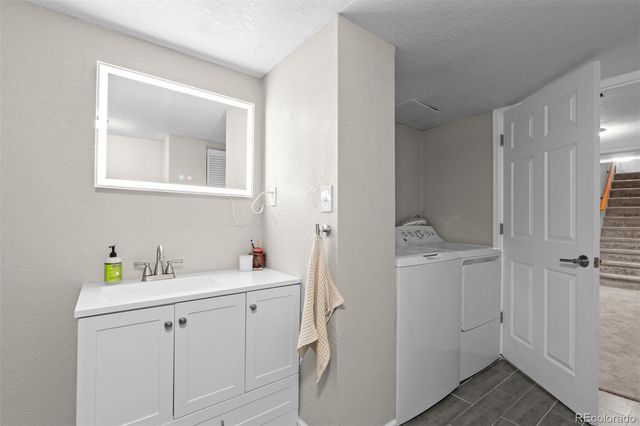 1920 Elmira Street, Aurora, CO 80010