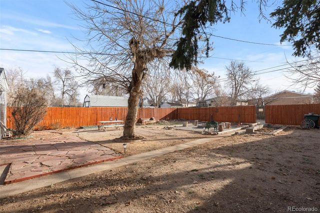 1920 Elmira Street, Aurora, CO 80010