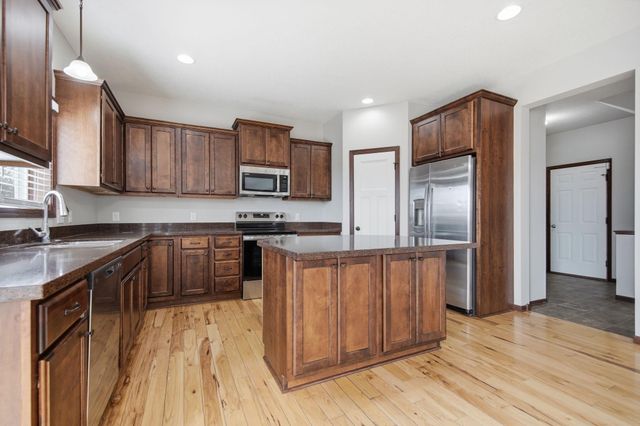 19954 Dover Court, Farmington, MN 55024