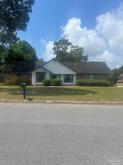 4207 Cherry Laurel Dr, Pensacola, FL 32504