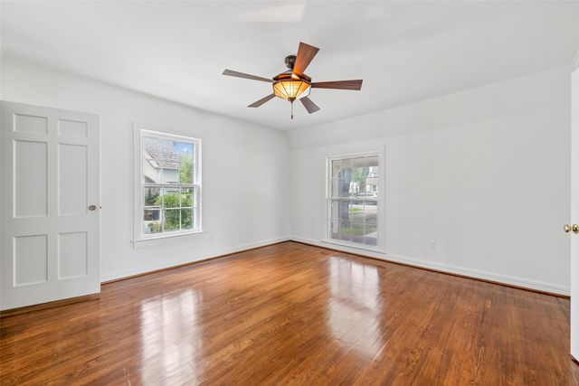 6101 Locke Avenue, Fort Worth, TX 76116