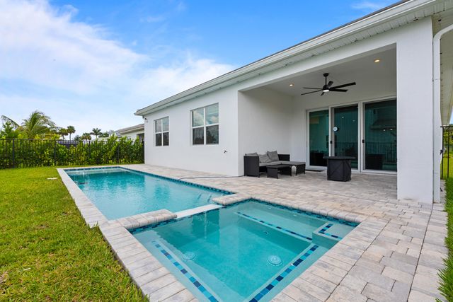 10428 SW Jadewood Court, Port St. Lucie, Port St Lucie, FL 34987
