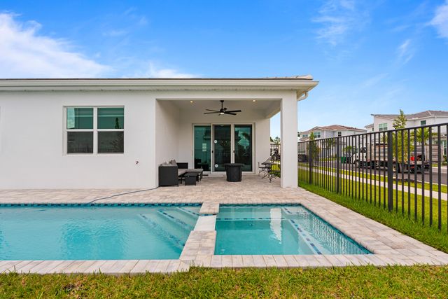 10428 SW Jadewood Court, Port St. Lucie, Port St Lucie, FL 34987