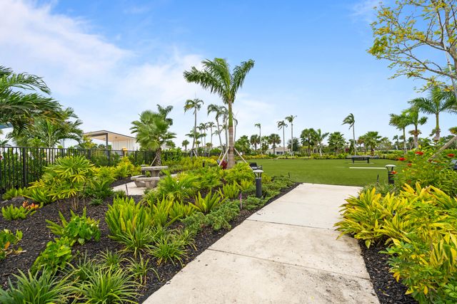10428 SW Jadewood Court, Port St. Lucie, Port St Lucie, FL 34987