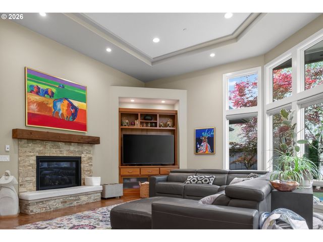 721 Sw 68TH Ter, Portland, OR 97225