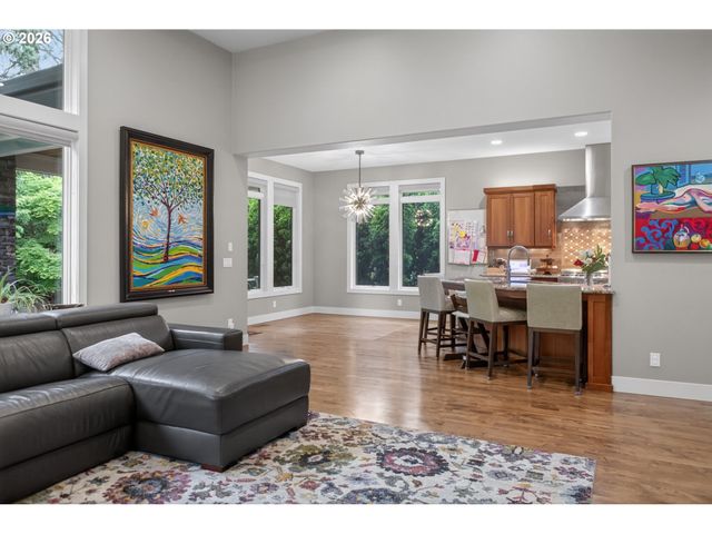 721 Sw 68TH Ter, Portland, OR 97225