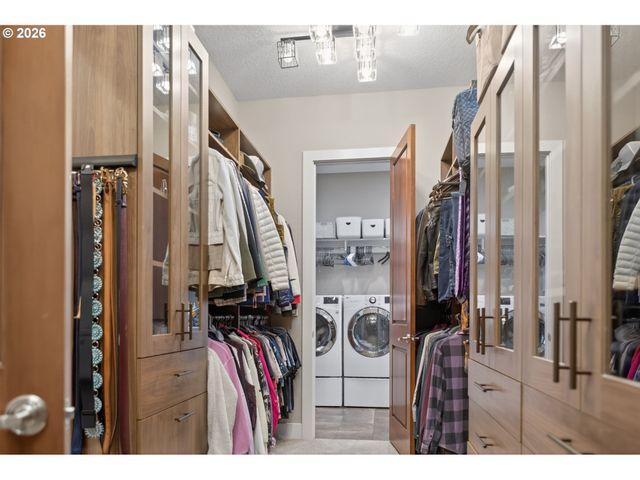 721 Sw 68TH Ter, Portland, OR 97225