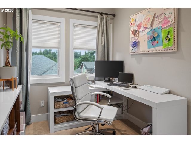 721 Sw 68TH Ter, Portland, OR 97225