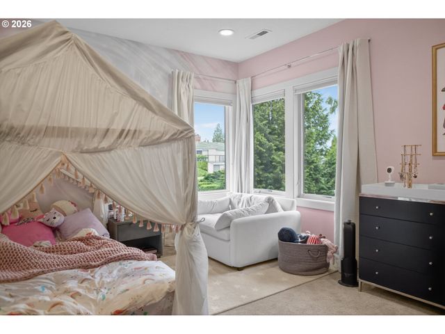 721 Sw 68TH Ter, Portland, OR 97225